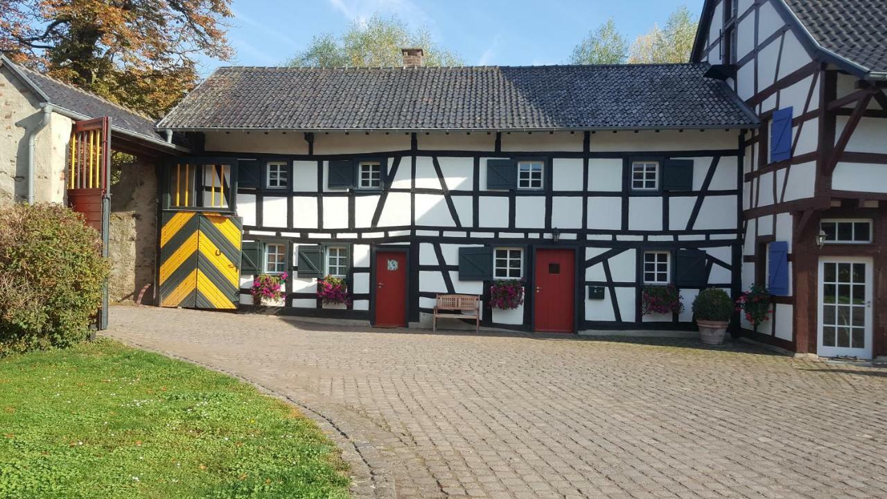 Kleeburg Hotel Euskirchen Exterior photo